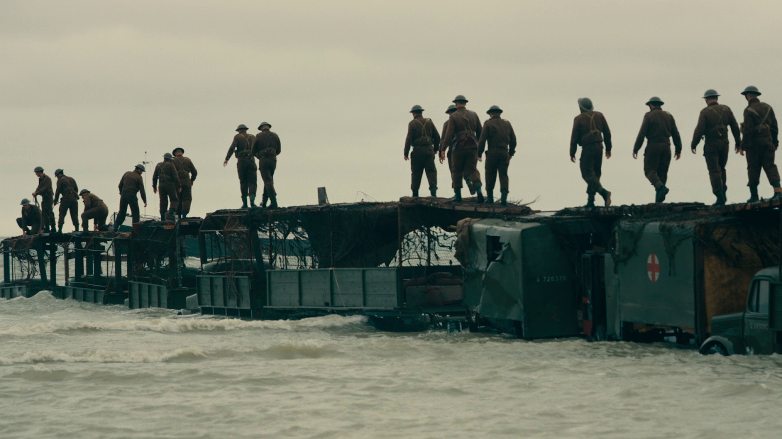 Dunkirk - Christopher Nolan (2017) - Screencaps.