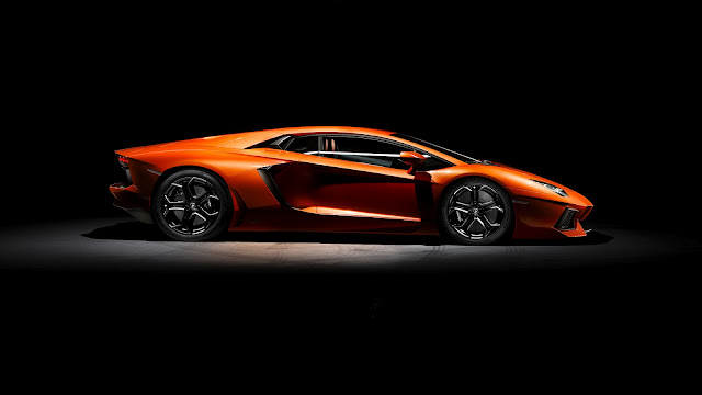 LAMBORGHINI AVENTADOR CAR Picture