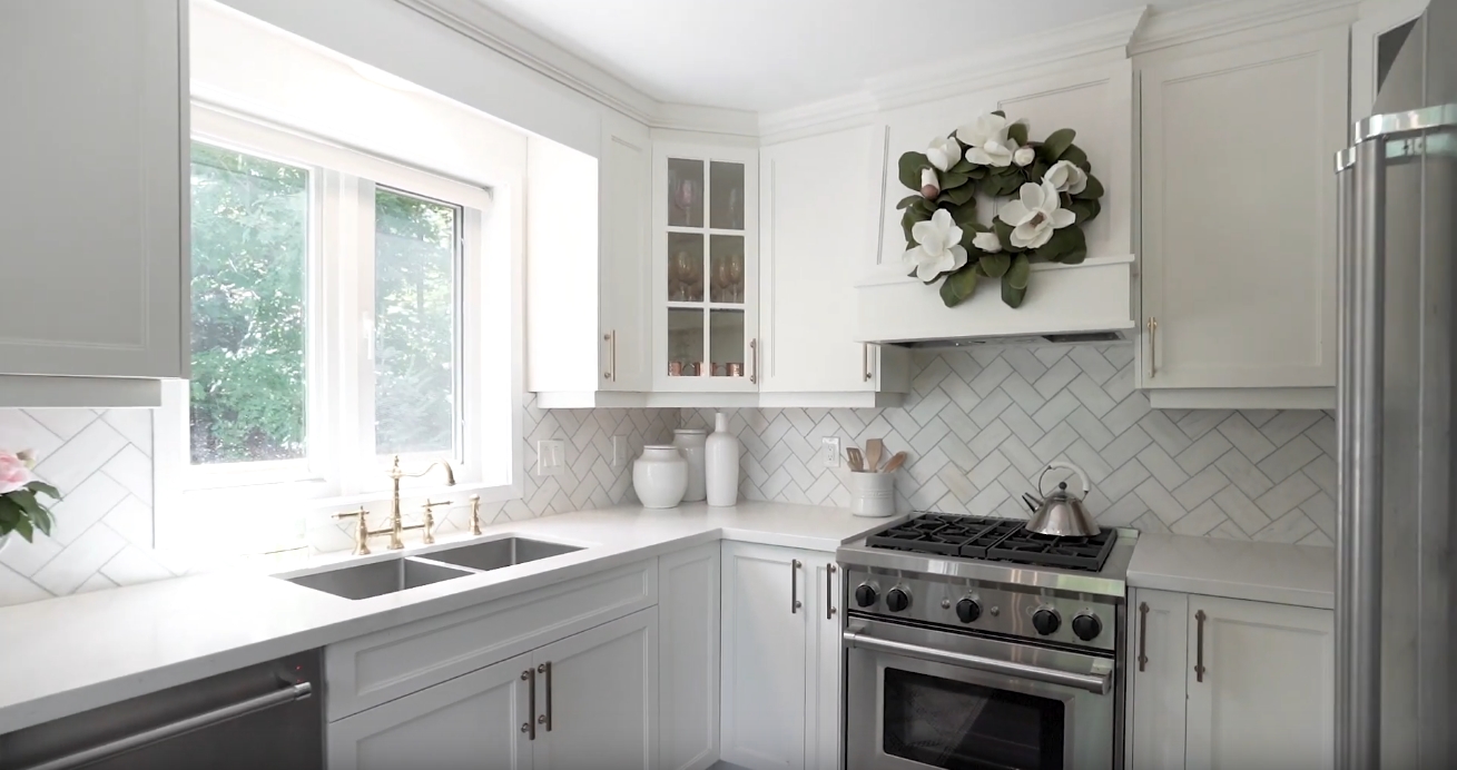 19 Photos vs. 1472 Grace River Rd, Haliburton, ON vs. Home Interior Design Tour