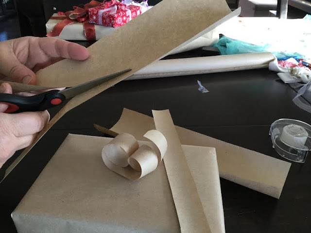 Making bows from brown craft paper