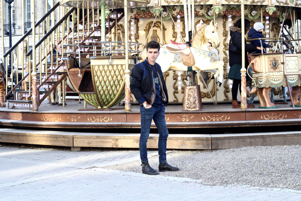 Blog-mode-homme-style-masculin-elegant-casual-bomber-diesel-boots-lacroix-sweatshirt-skinny-jeans-bordeaux-paris-porter-un-blouson-aviateur
