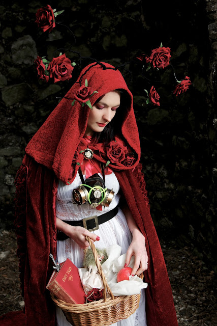 mystic magic, photo shoot, fashion, couture, couture fashion, fairytale, enchanted, brothers grimm, red riding hood, photography, photo, grunge, grunge photography, gothic, gothic photography, gothic fairytale, red, vintage photography, roses, steampunk, mask, masquerade, costume, creative photography,