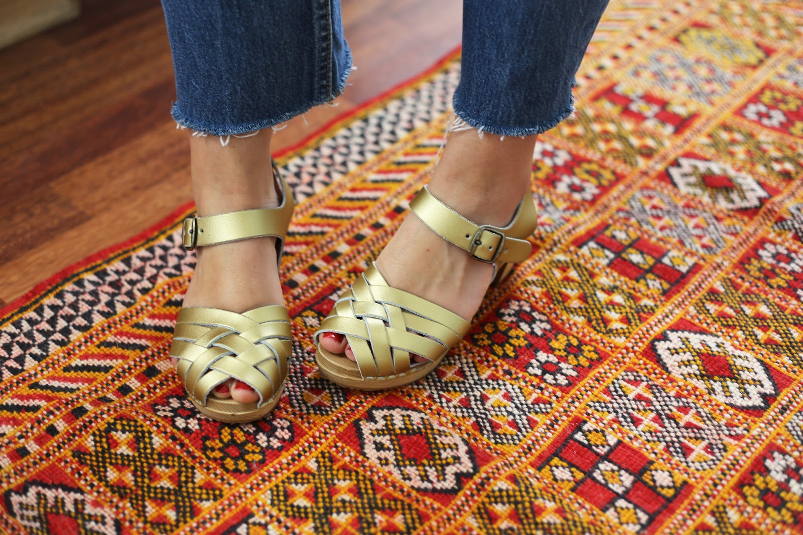 leon and harper woven flats