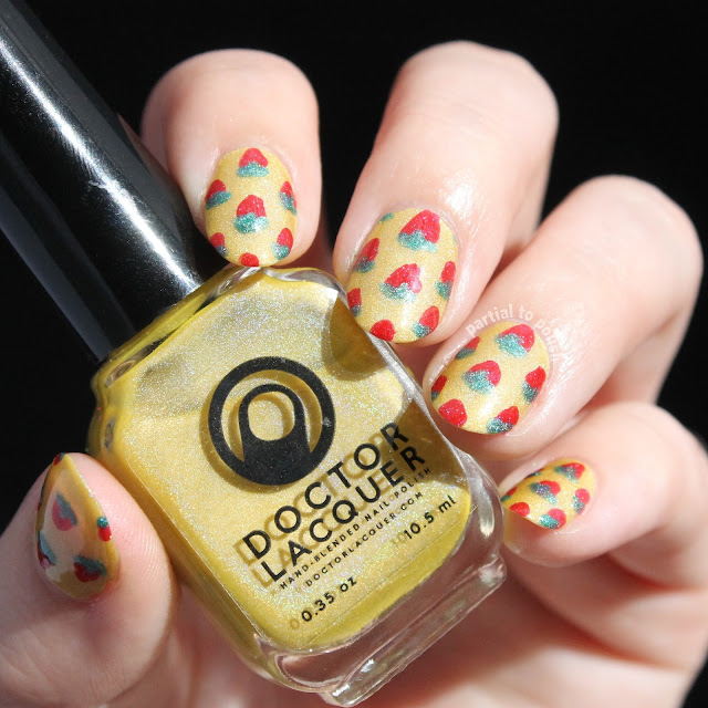 Holographic Strawberries Featuring Doctor Lacquer Carotene Holo, piCture pOlish O'Hara & B Squared Lacquer Change The Game