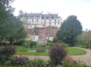 château Loches logis royal loches jardin