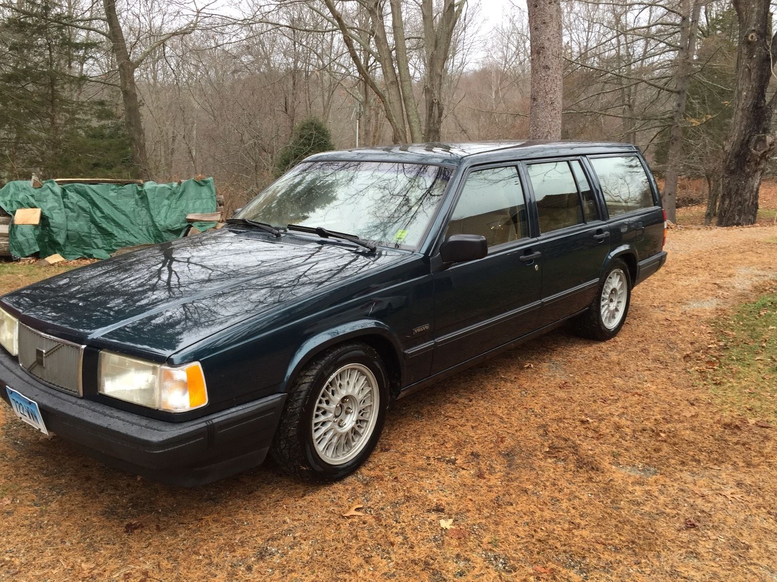 Daily Turismo Converse V8 Swap 1993 Volvo 940 Wagon