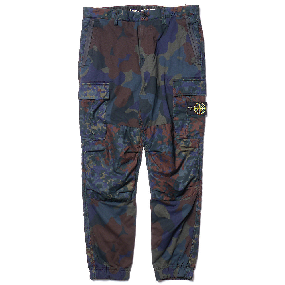 WEAR DIFFERENT: Stone Island Cargo Camo Double Face Pant