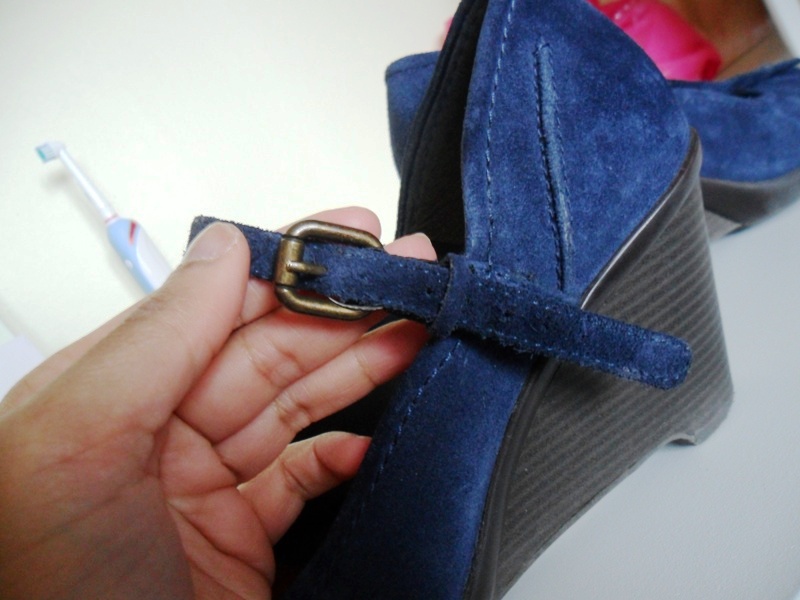 Emerald's Thread Shoe Repair Fitting New Buckles to Straps