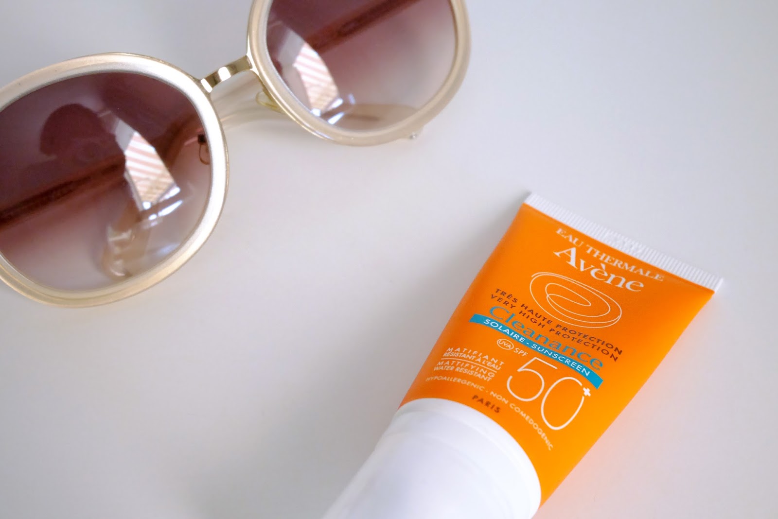 Avène sunscreen Sunscreen against acne