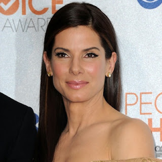 Celebrities Cleavage Pics: Sandra Bullock Cleavage Pics