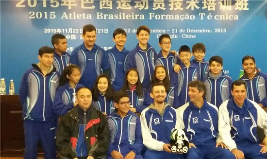 Equipes brasileiras de tênis e tênis de mesa treinam em Chengdu