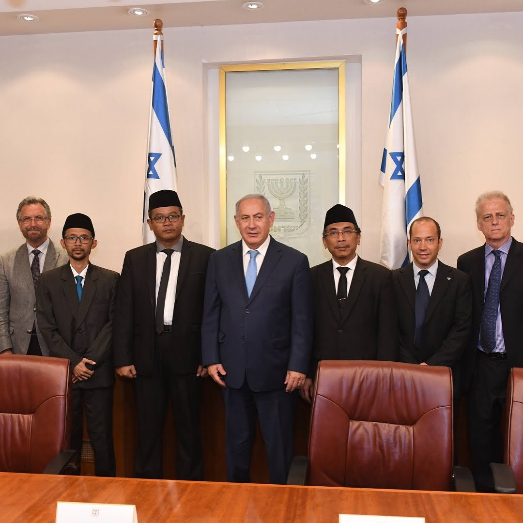 Hadir di Acara Israel, Yahya Staquf Harusnya Dipecat dari Jabatan Wantimpres Hadir di Acara Israel, Yahya Staquf Harusnya Dipecat dari Jabatan Wantimpres