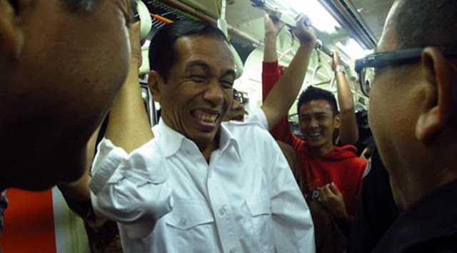 Ekspresi Lucu Presiden Jokowi Ekspresi Lucu Presiden Jokowi