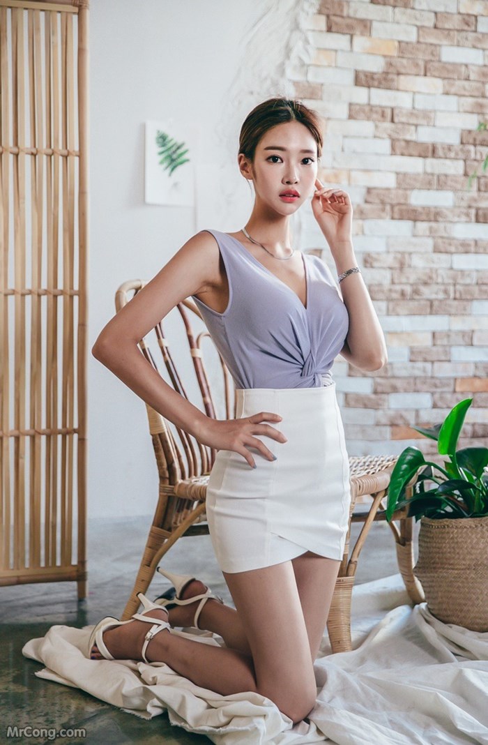 Beautiful Park Jung Yoon in fashion photoshoot in June 2017 (496 photos) photo 5-17