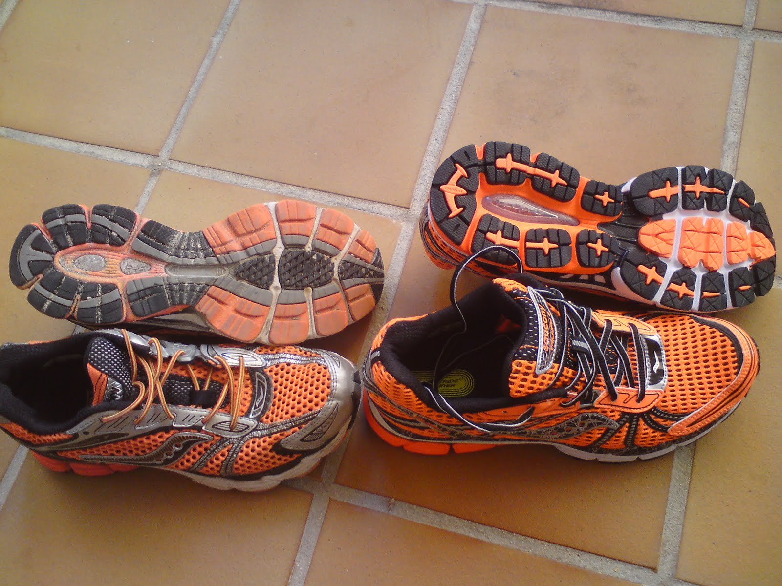 saucony triumph 8 gris