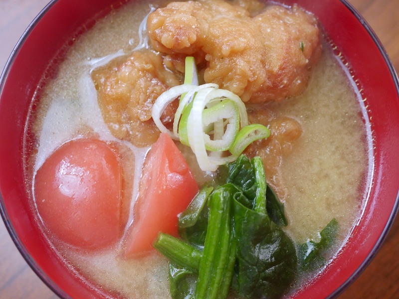 誰でもできる 唐揚げとトマトの味噌汁 のレシピ 作り方 日本の新常識美味しい味噌汁 デブハゲローガンblog