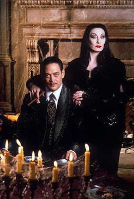 The Addams Family 1991 Anjelica Huston Raul Julia Image 2