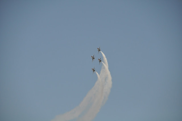 US Air Force Thunderbirds 2016 AFA Air Force Academy flyover coloradoviews.filminspector.com