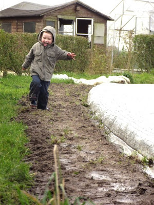 Creative Playhouse: Winter Outdoor Play - Messy Mud Kitchen