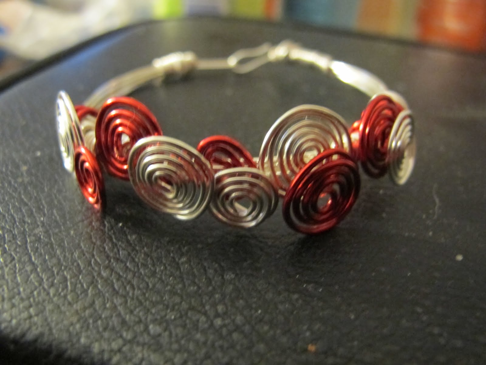 Naomi's Designs: Handmade Wire Jewelry: Beautiful silver wire wrapped ...