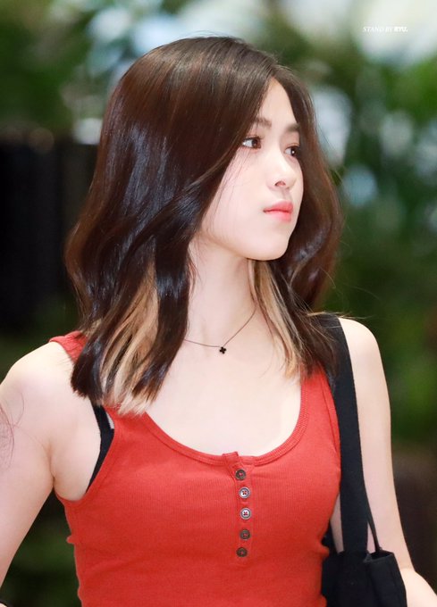 취향저격하던 날의 있지 ITZY 류진 분위기 모음.jpgif | 인스티즈