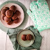 ΜΑΛΑΚΑ GINGERBREADS ΓΕΜΙΣΤΑ ΜΕ ΜΑΡΜΕΛΑΔΑ ΒΕΡΙΚΟΚΟ ΚΑΙ ΕΠΙΚΑΛΥΨΗ ΣΟΚΟΛΑΤΑΣ