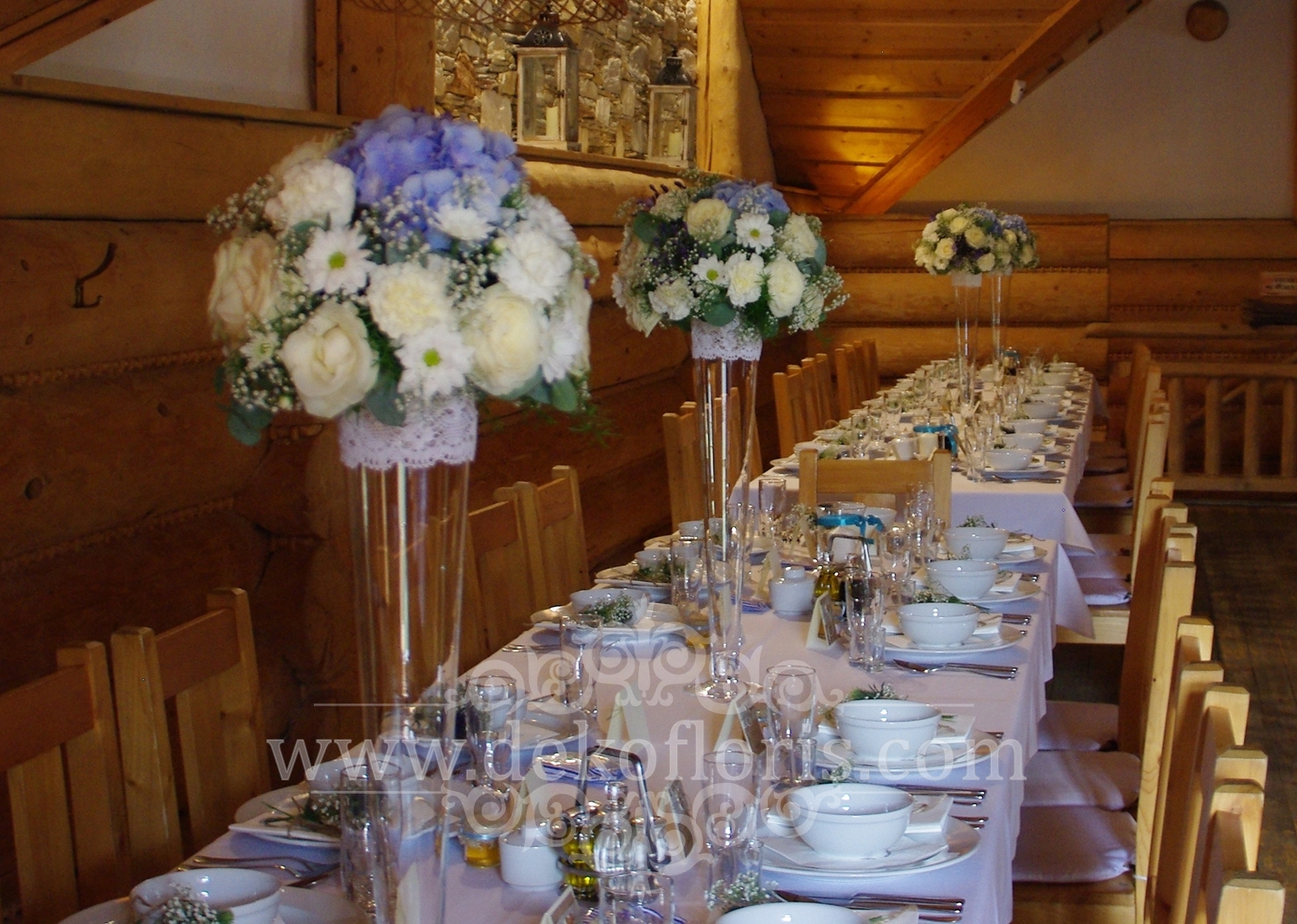 Niebieska dekoracja kwiatowa wesela opolskie