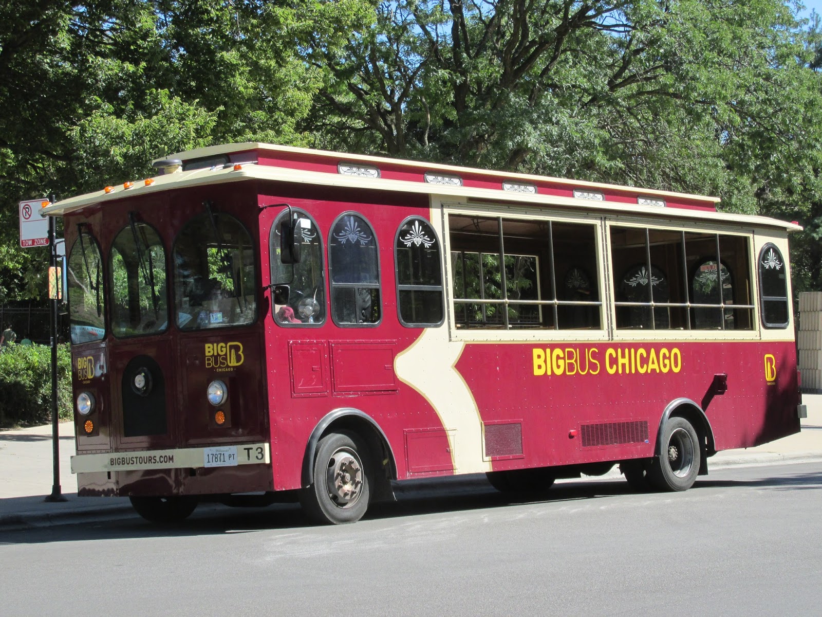 Eddie's Rail Fan Page Big Bus Tours of Chicago short open sided