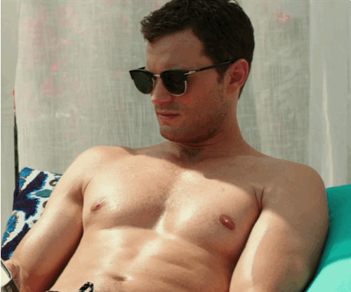 Jamie+Dornan+shirtless+2.gif