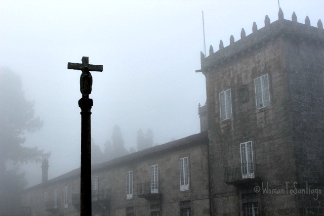 foto del cruceiro del pazo de oca