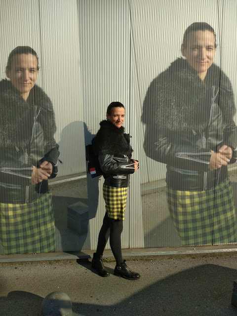 yellow check outfit