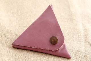 Porte monnaie en cuir rose fermé Porte monnaie en cuir rose fermé