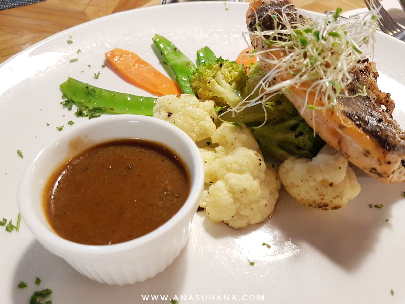 Melur and thyme nu sentral
