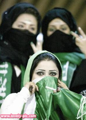 صور مشجعات المنتخب السعودي صور مشجعات المنتخب السعودي