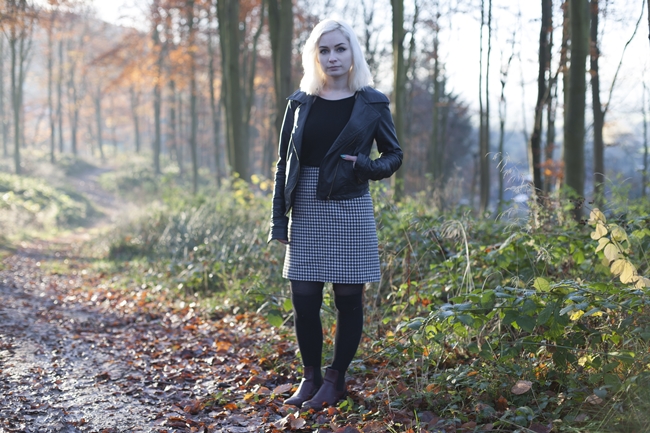 Houndstooth in the Woods | OOTD - Tessa Holly