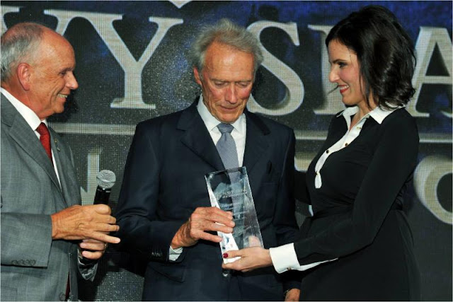 Clint Eastwood Presented Navy SEAL Foundation Patriot Award