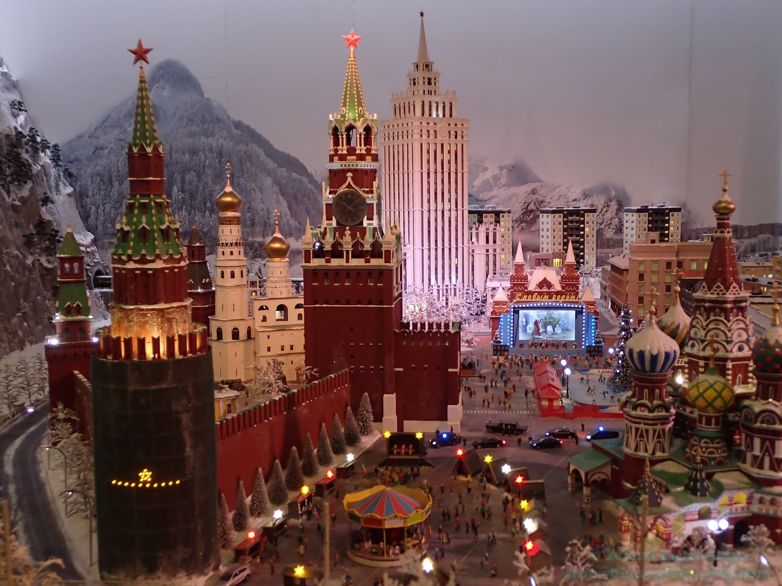 Прогулки по Нью-Йорку: Gulliver's Gate, мини-мир на Times Square