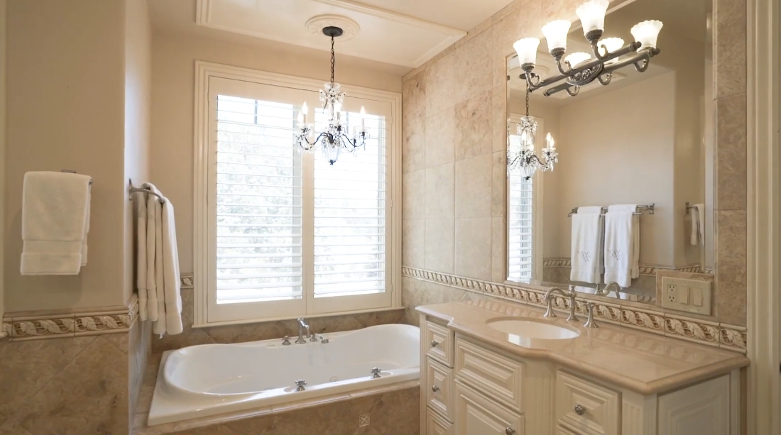 29 Photos vs. 611 Fairway Dr, Novato, CA Interior Design Luxury Home Tour
