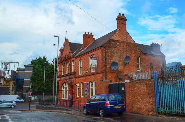 Swan & Mitre, Aston
