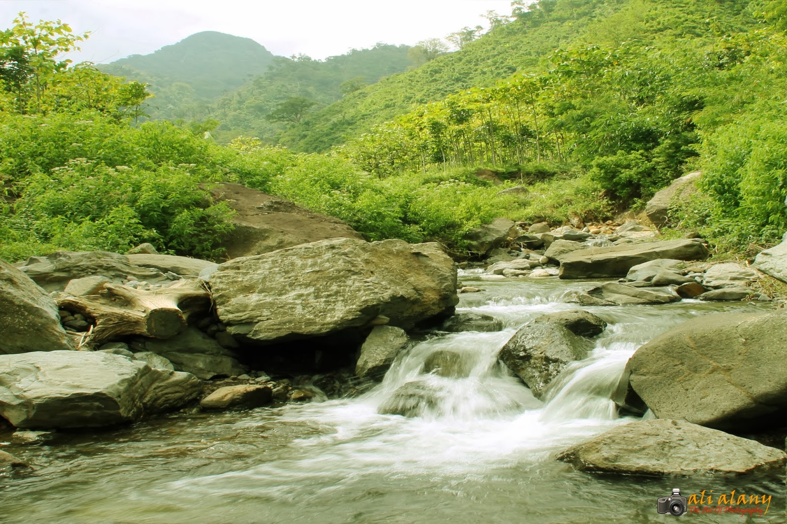 Air Terjun Grenjengan Jolong Dan Gunung Rowo Pati Air Terjun Grenjengan Jolong Dan Gunung Rowo Pati