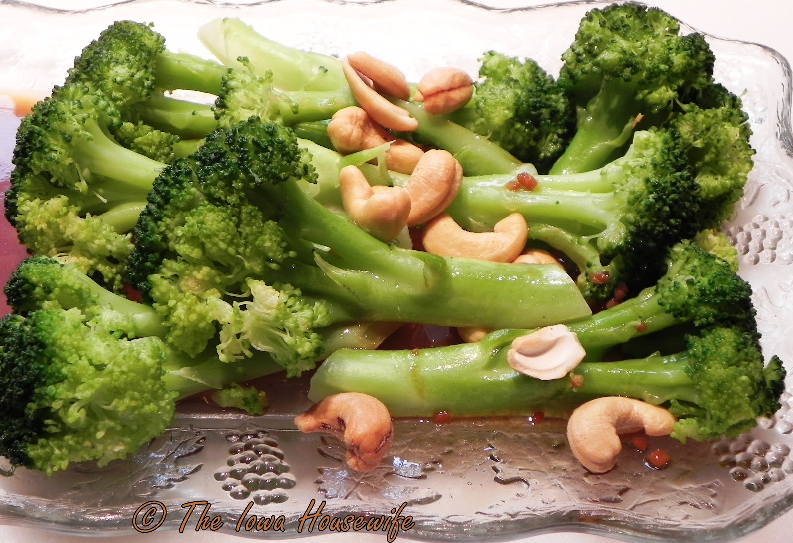 The Iowa Housewife From the Garden...Broccoli with Garlic Butter and
