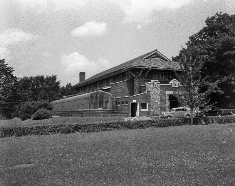 The Circus "NO SPIN ZONE" Vintage Miller Park ZooBloomington, Illinois