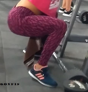 Mujeres sexys en el gym con calzas Mujeres sexys gym calzas