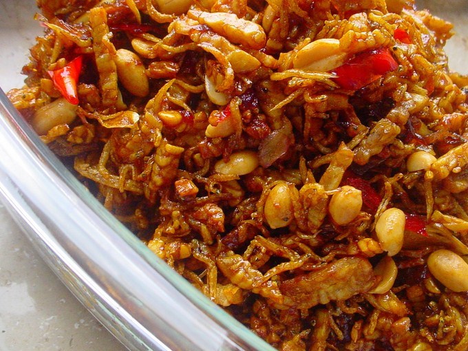Cara Membuat Sambal Teri Tempe Kacang Gurih dan Enak Cara Membuat Sambal Teri Tempe Kacang Gurih dan Enak