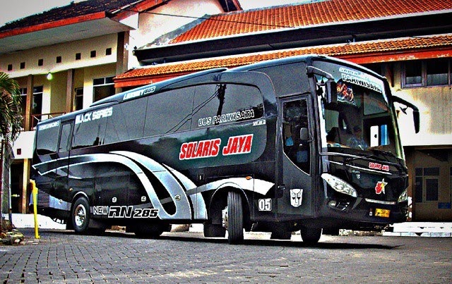 Menjelajah Jawa Timur dengan Armada Pariwisata Terbaik:  Ulasan Mendalam Bus Pariwisata Terpopuler