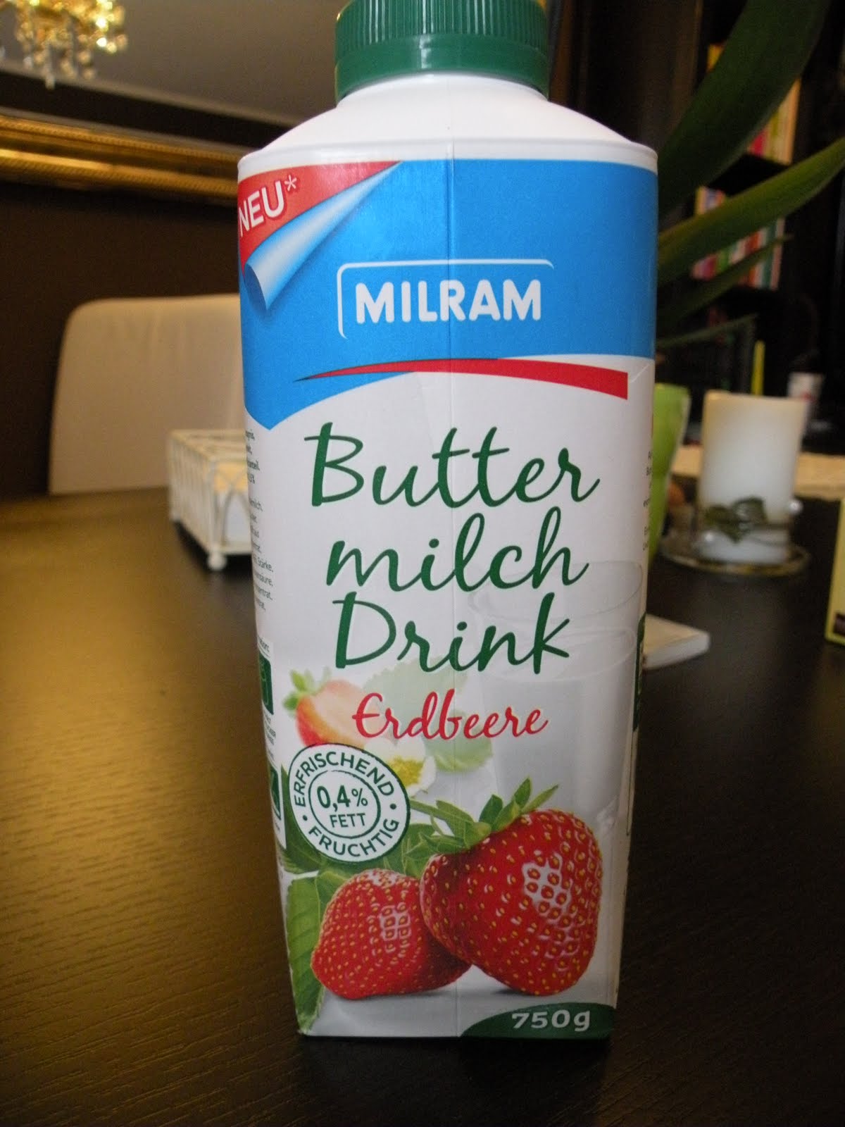 wandelbar: Milram Buttermilch Drink Erdbeere