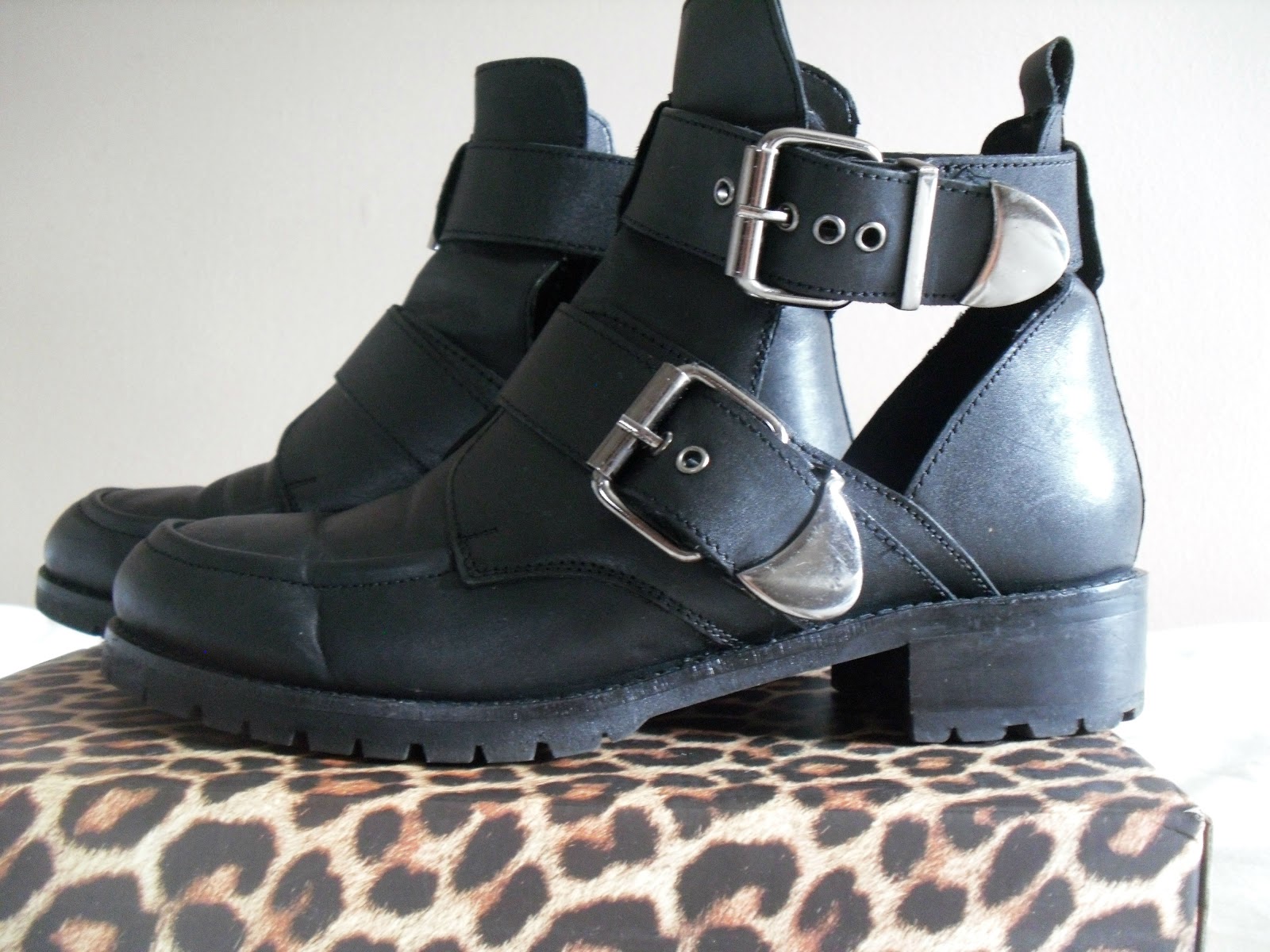 river island boots
