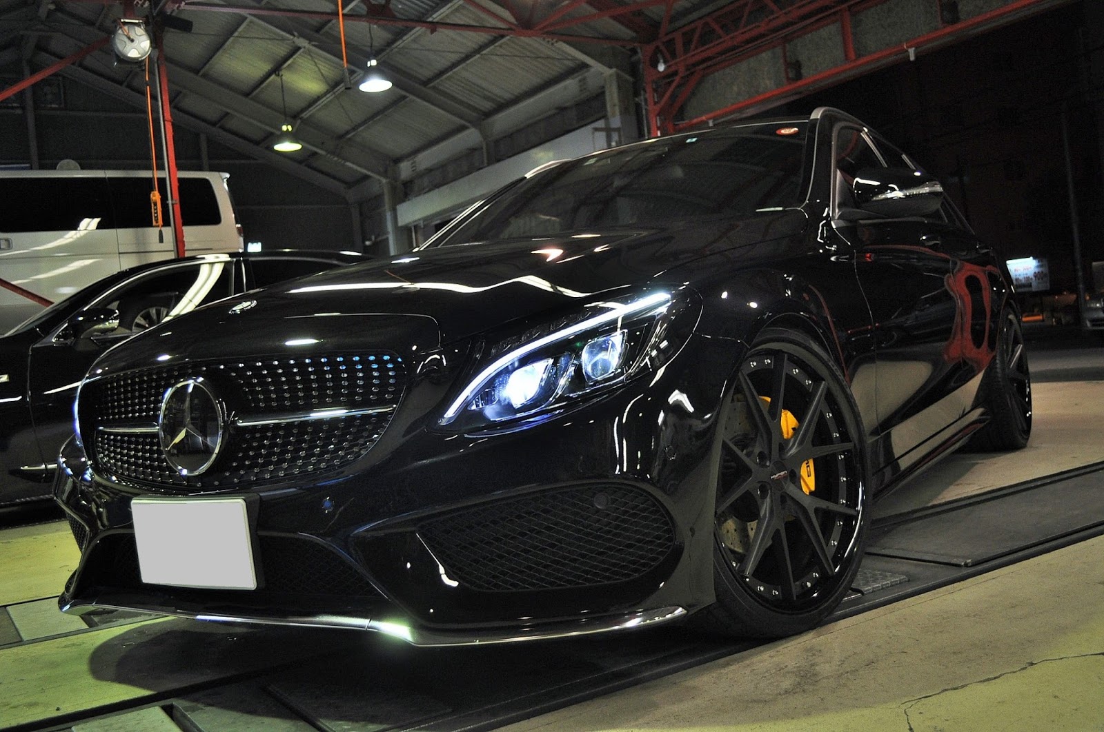 Mercedes-Benz S205 on 20" Hyperforged HF-LC5 | BENZTUNING