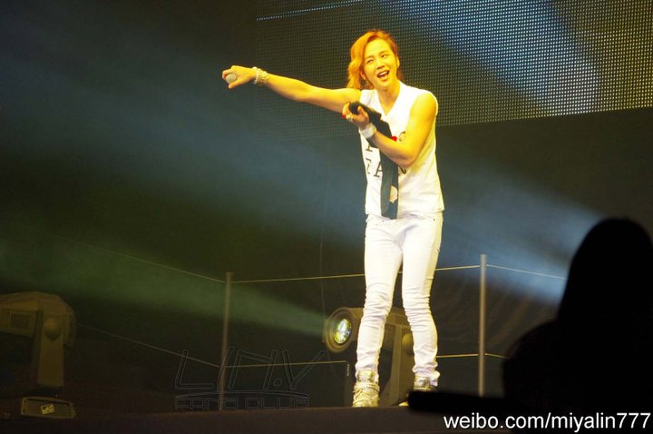Lee Joon-gi émissions Et Séries Tv Jang Geun Suk CRI SHOW in HK | Bismillah