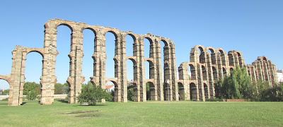 Acueducto romano de los Milagros Acueducto de los Milagros; acueducto romano; Mérida; Badajoz; Extremadura; Vía de la Plata